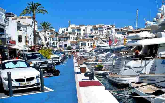 Puerto Banus, near Marbella, Costa del Sol, southern Spain Puerto Banus, near Marbella, Costa del Sol, southern Spain